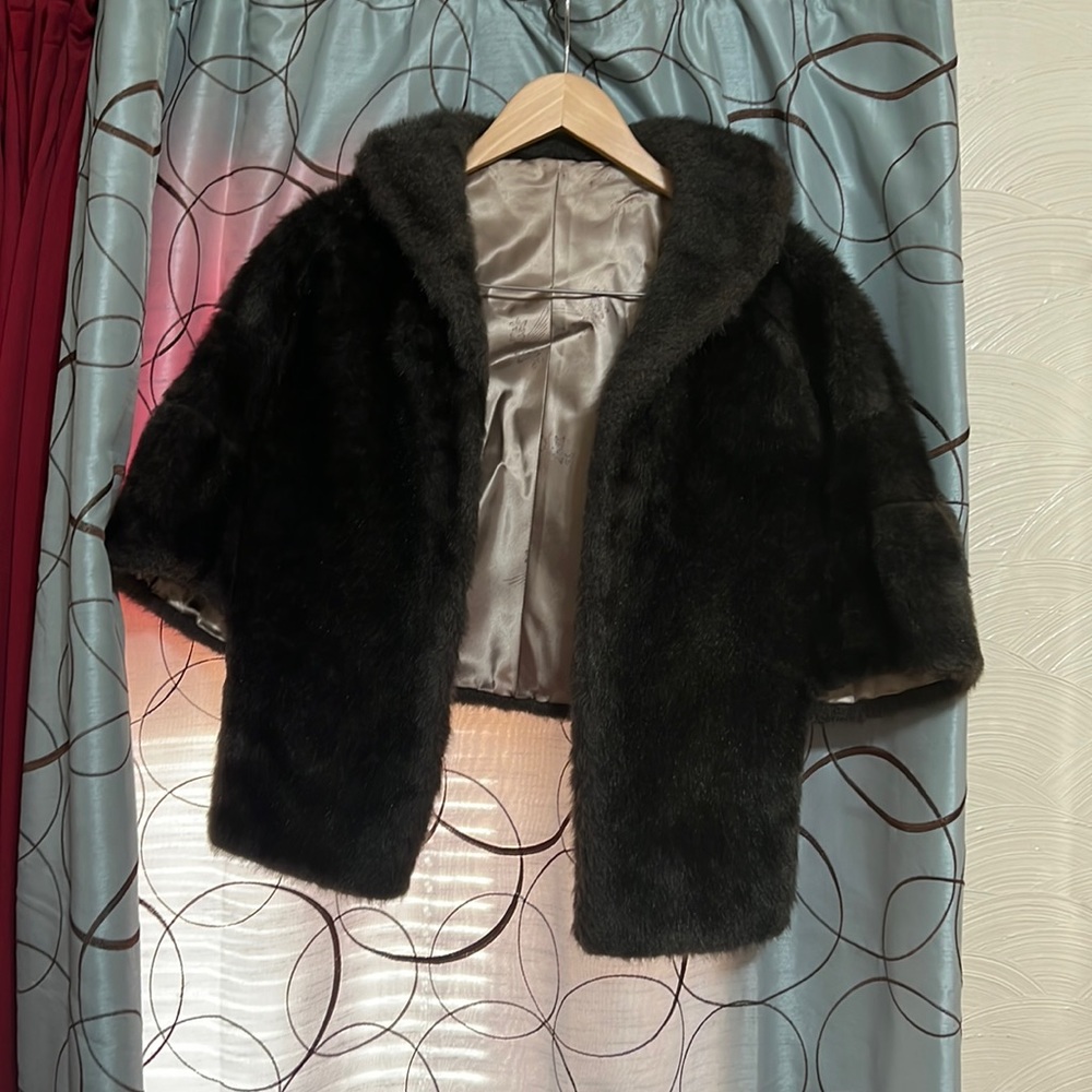 Regina Glenara by Glenoit